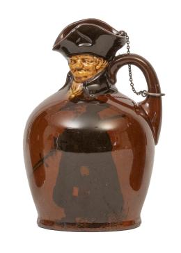 704.  Botella de whisky "Kingsware" de cerámica esmaltada.Royal Doulton, Inglaterra, (1931-1932).