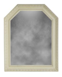 617.  Espejo de madera tallada y lacada de verde con contarios y hojas.S. XX.