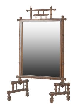 720.  Espejo de madera tallada simulando bambú.Inglaterra, principios del S. XX.