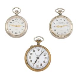 436.  Conjunto de tres relojes ROSKOPF de pp. S.XX