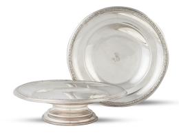 1338.  Lote de dos salvillas de plata con iniciales MR grabadas, ley 916. Con marcas.A. Gil, España, principios del S. XX.