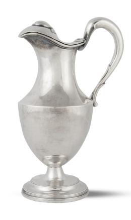 1166.  Jarra fernandina de plata en su color. Con marcas en parte frustas.Martínez? y Manuel Aguilar, h. 1813.