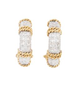 276.  Pendientes medias criollas de pavé de brillantes, con decoración de cordoncillo de oro