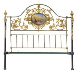 1359.  Cabecero de cama victoriano de bronce, metal, policromado e incrustaciones de madreperla.Trabajo inglés, mediados del S. XIX.