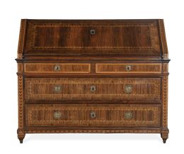 1093.  Buró Carlos IV de madera de palosanto con marquetería de li