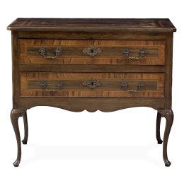 1110.  Cómoda de madera de madera de palosanto y marquetería de li