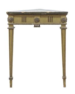 1340.  Consola rinconera Carlos IV de madera tallada y policromada.España, h. 1800.