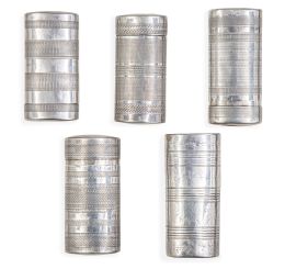 501.  Lote de cinco pureras de plata. Con marcas.F. Martos, Marcial de la Torre, Córdoba, 1842, Cristóbal José de León, 68?, Córdoba, Diego de la Vega y Torres, Córdoba, 1826, Marcial de la Torre, Códoba, mediados del S. XIX, F. Martos, Marcial de la Torre, Córdoba, 1836.