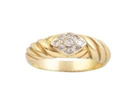 64.  Sortija gallonada con rombo de brillantes