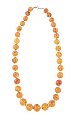 206.  Collar de un hilo de cuentas esféricas de ámbar de tamaño creciente hacia el centro