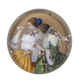 1408.  Pisapapeles con dos damas.S. XIX.