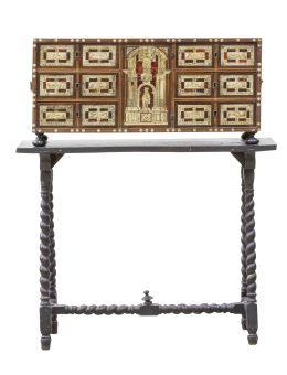 1193.  Papelera de madera tallada con incrustaciones de hueso, car