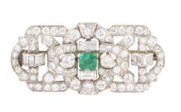 335.  Broche placa estilo Art-Decó de brillantes y diamantes tall