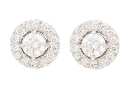 366.  Pendientes ojos de perdiz de brillantes con centros de 0,45