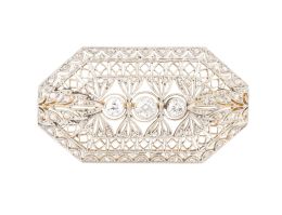 157.  Broche placa Art-Decó con decoración calada, decorada con t