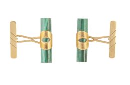 182.  Gemelos con cilindro de malaquita rodeado por banda calada de oro