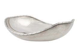 1382.  Bandeja de plata de ley 800. Con marcas.S. XX.