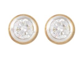 354.  Pendientes dormilonas de brillantes de 0,90 ct cada uno, en