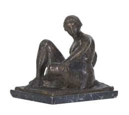 906.  MANOLO HUGUÉ (Barcelona, 1872 - Caldas de Montbui, 1945)Mujer sentada