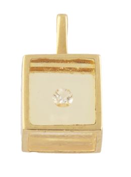 232.  Colgante de forma cúbica con brillante en el interior de cubo de resina transparente