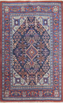 632.  Alfombra Persa anudada en lana sobre trama de algodón.
Reg