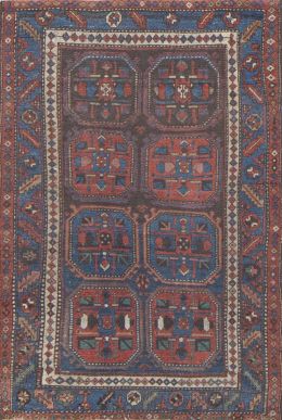 626.  Alfombra anudada en lana sobre trama de algodón por nómadas