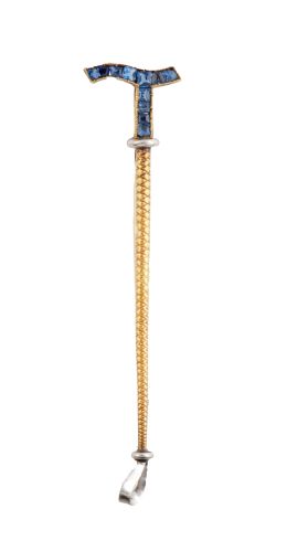 64.  Broche fusta de pp. S. XX con mango de zafiros calibrados