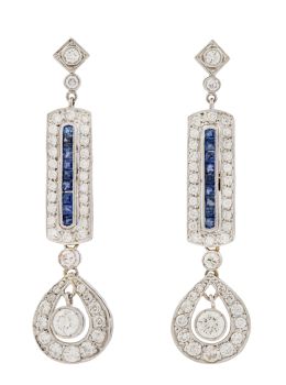 81.  Pendientes largos de brillantes y zafiros calibrados estilo Art-Decó con gotas colgantes