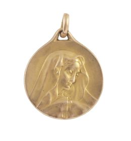 84.  Medalla colgante francesa Art-Nouveau con relieve de Virgen en anverso y lirios en reverso