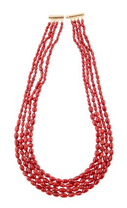 340.  Collar largo de cuatro hilos de coral rojo mediterráneo, con cuentas ovoides de tamaño creciente hacia el centro