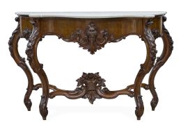 1266.  Consola de estilo Luis X de madera de caoba tallada con tapa de mármol.Francia, segunda mitad del S. XIX.