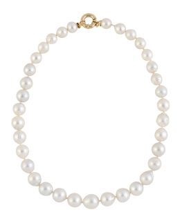311.  Collar de perlas australianas de tamaño creciente hacia el 