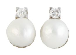 172.  Pendientes con perlas australianas y brillante superior