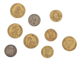 427.  Lote de nueve monedas españolas de distintas épocas: siete de oro y dos de plata