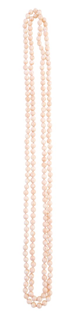 336.  Pendientes largos con perilla de coral colgante de línea rivière de brillantes 