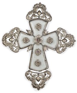 529.  Cruz-relicario con reliquias de San Hipólito o San Paciano, sobre cristal y remates de metal plateado.España, S. XIX - XX.