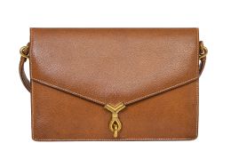 374.  Bolso HERMÉS Cordelière vintage en piel color tabaco con asa corta