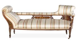 656.  Chaise-longue eduardina de madera de palosanto con marquetería de dragones enfrentados.Inglaterra, principios del S. XX.