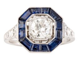 358.  Sortija  estilo Art-Decó con brillante central de 0,70 ct, 