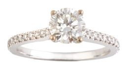 268.  Sortija solitario con un brillante central de 1,10 ct , con