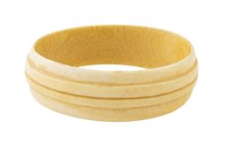 371.  Brazalete ovalado tallado en hueso con decoración grabada de dos franjas