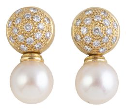 247.  Pendientes de perlas colgantes de botón cuajado de diamantes