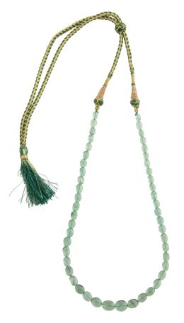 255.  Collar largo de cuentas ovoides de fluorita verde