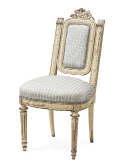 1091.  Silla de estilo Luis XVI de niño de madera tallada y policromada.Francia, finales del S. XIX.