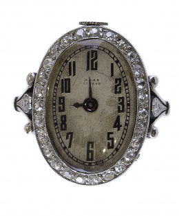 121.  Sortija reloj Art-Decó HAAS Geneve con orla y montura de brillantes y platino
