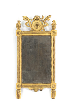 513.  Espejo en madera tallada y dorada.Francia, mediados S. XIX.