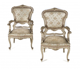 1010.  Pareja de butacas lacadas de blanco, h. 1890.