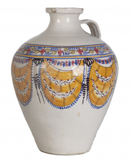 707.  Orza de cerámica esmaltada con decoración de pabellones.Talavera, pp. del S. XX.