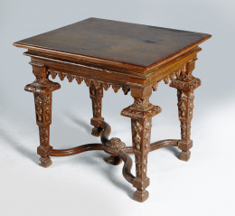 963.  Mesa de centro Felipe V de influencia francesa. Trabajo español, pp del. S. XVIII. .