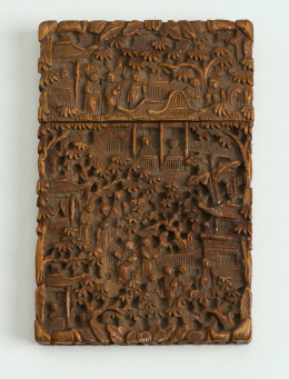1004.  Tarjetero de boj tallado. Trabajo Cantones,  S.XIX